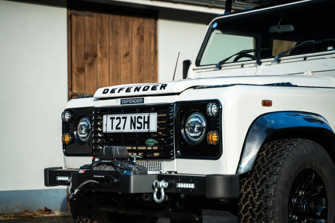 2004 Land Rover Defender 110 - Image 17 of 31
