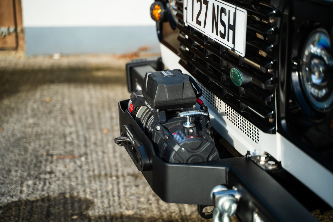 2004 Land Rover Defender 110 - Image 18 of 31
