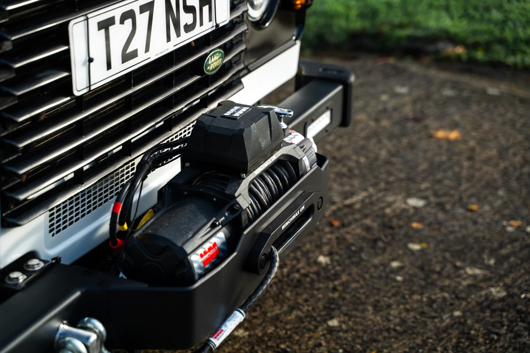 2004 Land Rover Defender 110 - Image 25 of 31