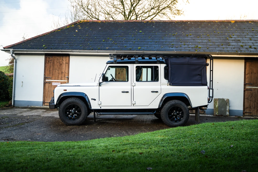 2004 Land Rover Defender 110 - Image 12 of 31