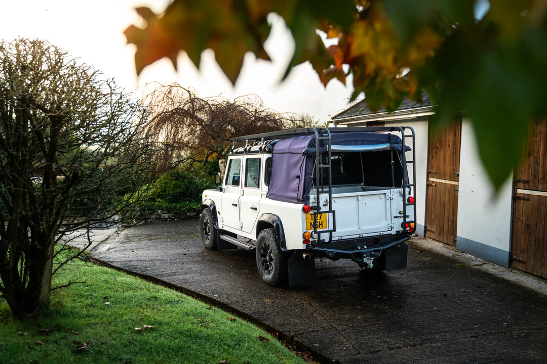 2004 Land Rover Defender 110 - Image 6 of 31