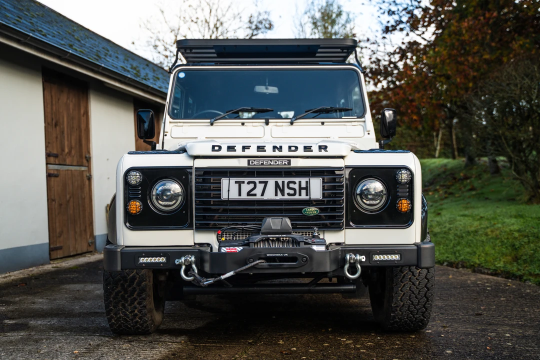 2004 Land Rover Defender 110 - Image 3 of 31