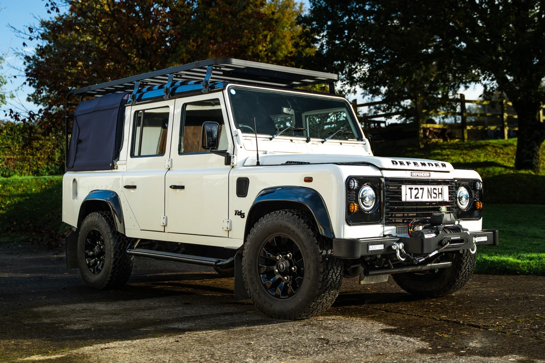 2004 Land Rover Defender 110 - Image 2 of 31