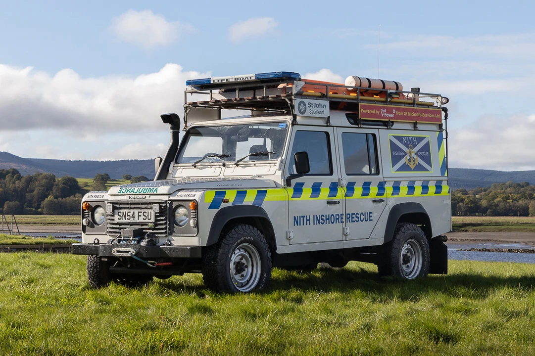 2004 Land Rover Defender 110 - Image 2 of 31