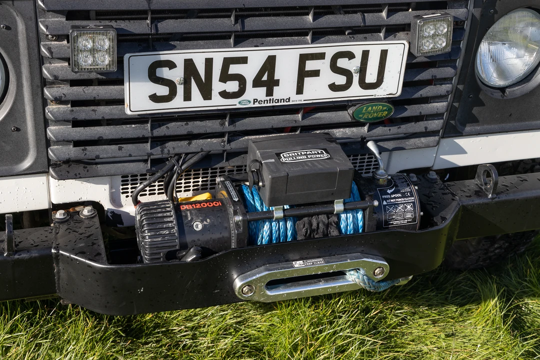 2004 Land Rover Defender 110 - Image 28 of 31