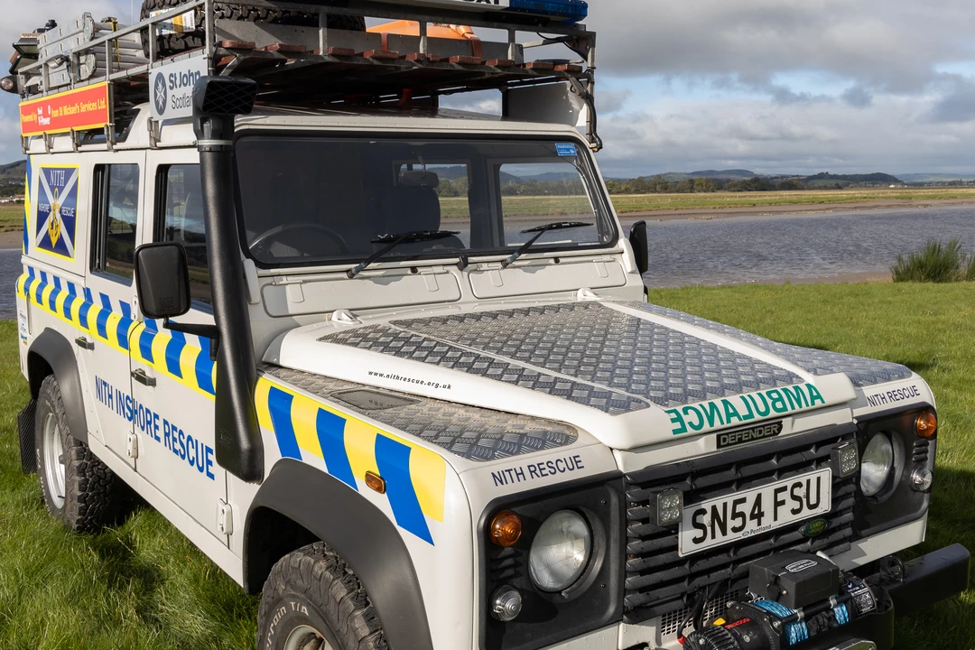 2004 Land Rover Defender 110 - Image 24 of 31