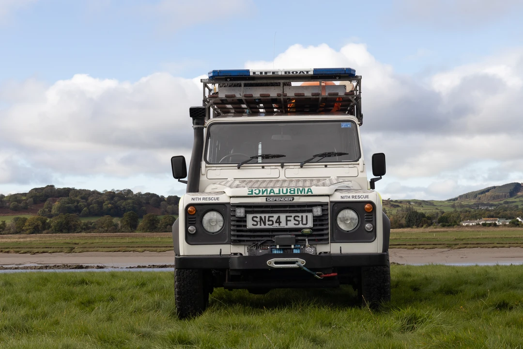2004 Land Rover Defender 110 - Image 11 of 31