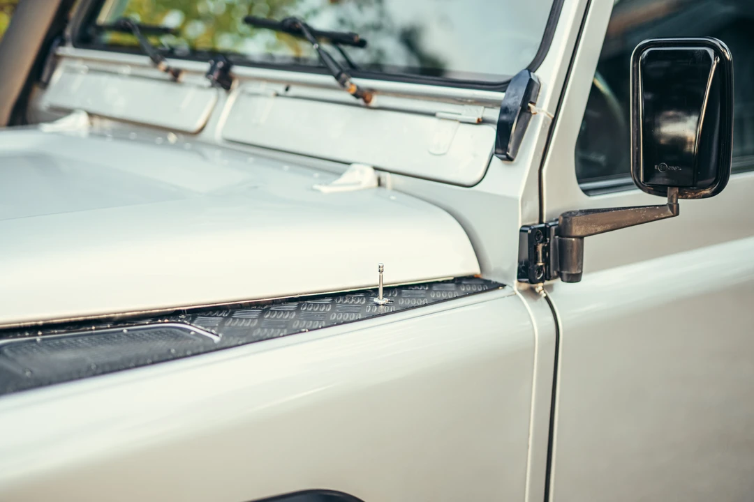 2004 Land Rover Defender 110 - Image 12 of 31