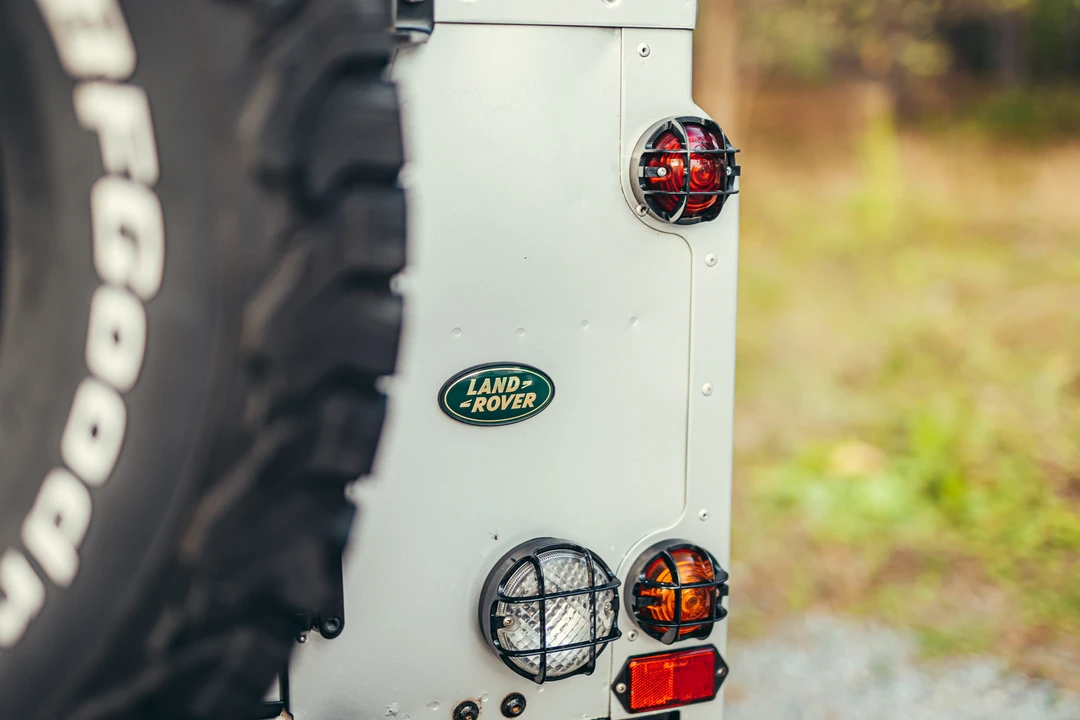 2004 Land Rover Defender 110 - Image 30 of 31