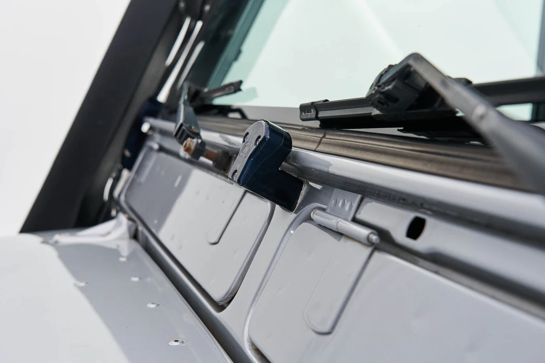 2004 Land Rover Defender 110 - Image 16 of 31