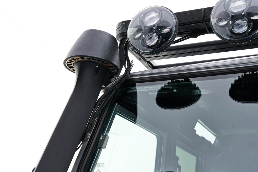 2004 Land Rover Defender 110 - Image 28 of 31