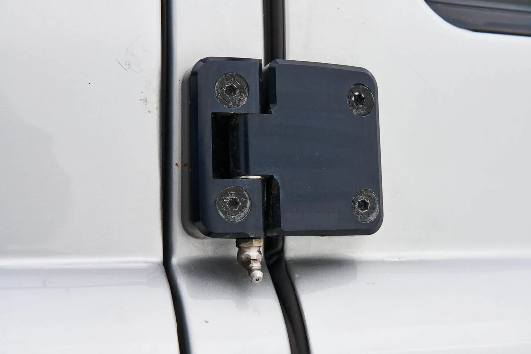 2004 Land Rover Defender 110 - Image 31 of 31