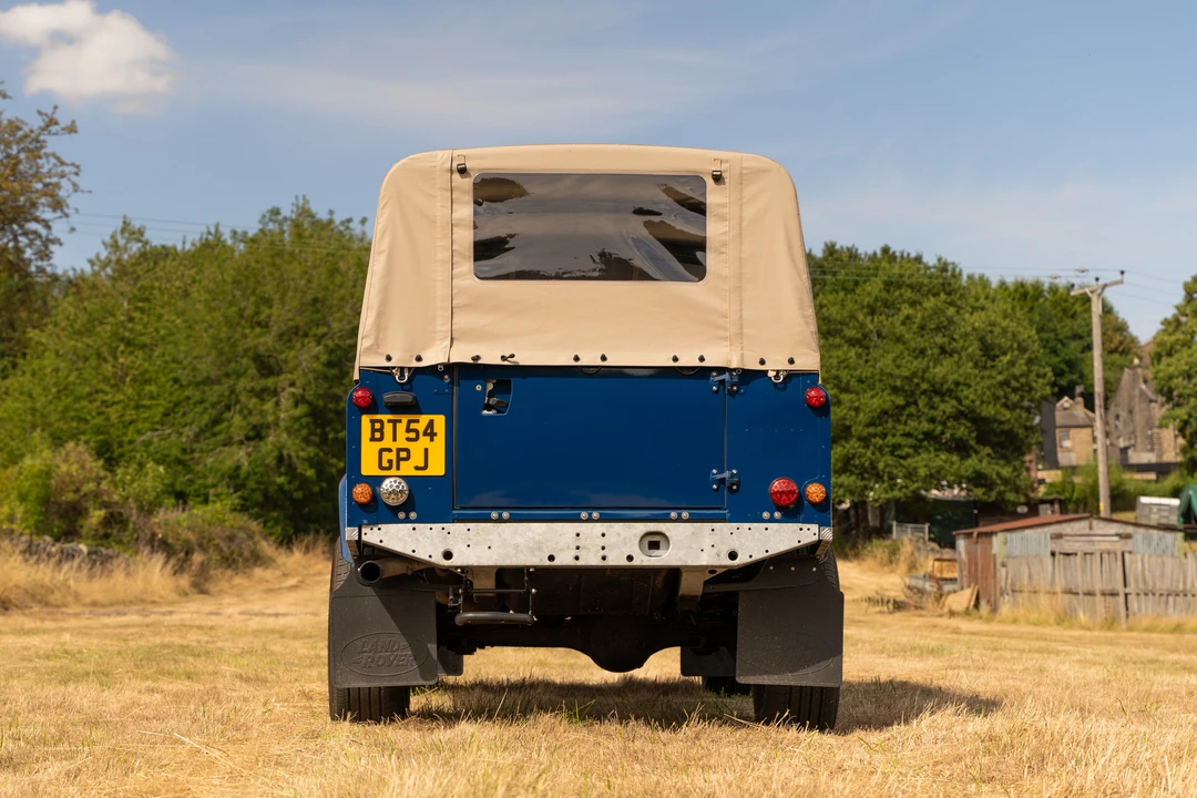 2004 Land Rover Defender 110 - Image 22 of 31