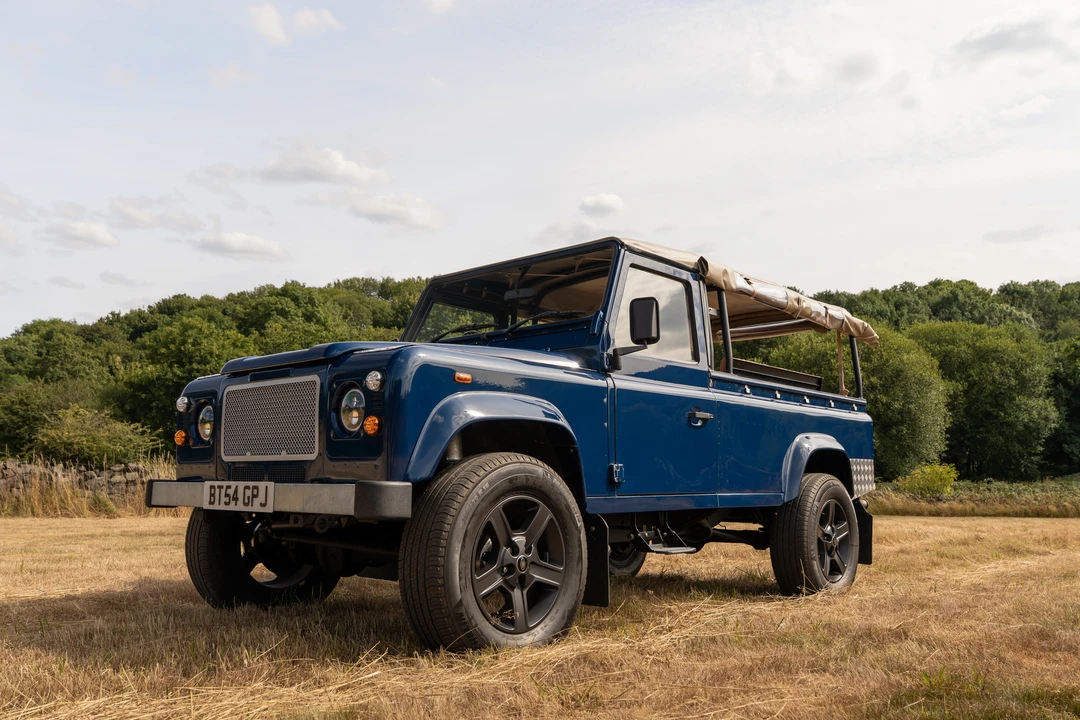 2004 Land Rover Defender 110 - Image 3 of 31