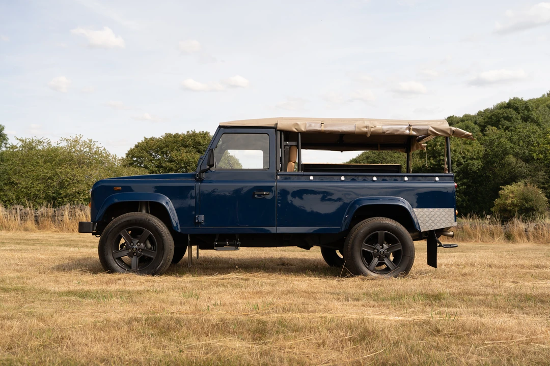 2004 Land Rover Defender 110 - Image 4 of 31