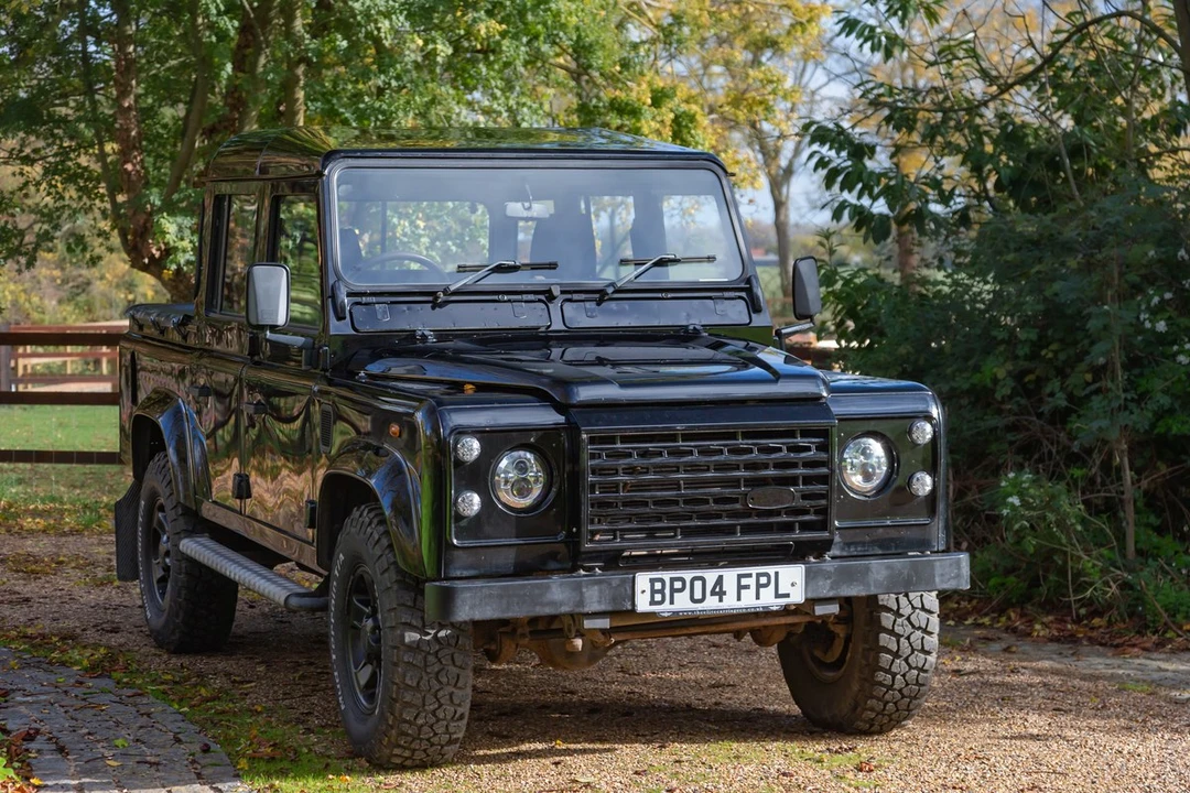 2004 Land Rover Defender 110 - Image 27 of 30