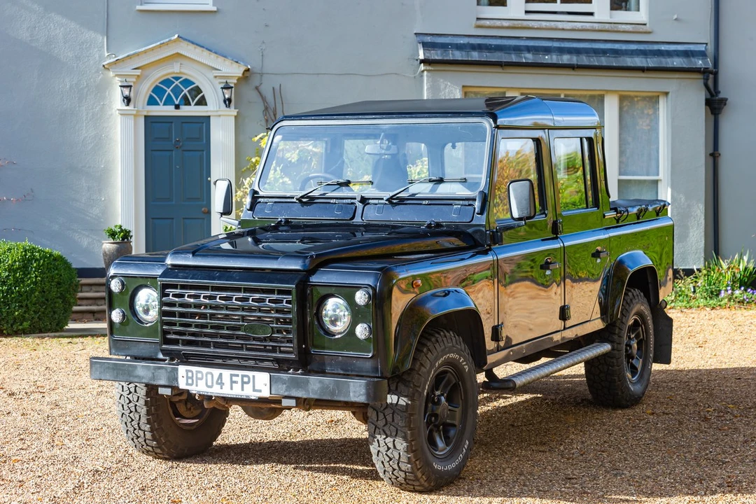 2004 Land Rover Defender 110 - Image 2 of 30
