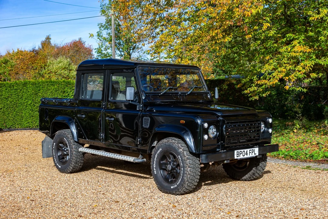 2004 Land Rover Defender 110 - Image 4 of 30