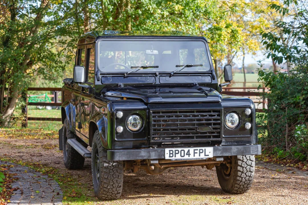 2004 Land Rover Defender 110 - Image 30 of 30