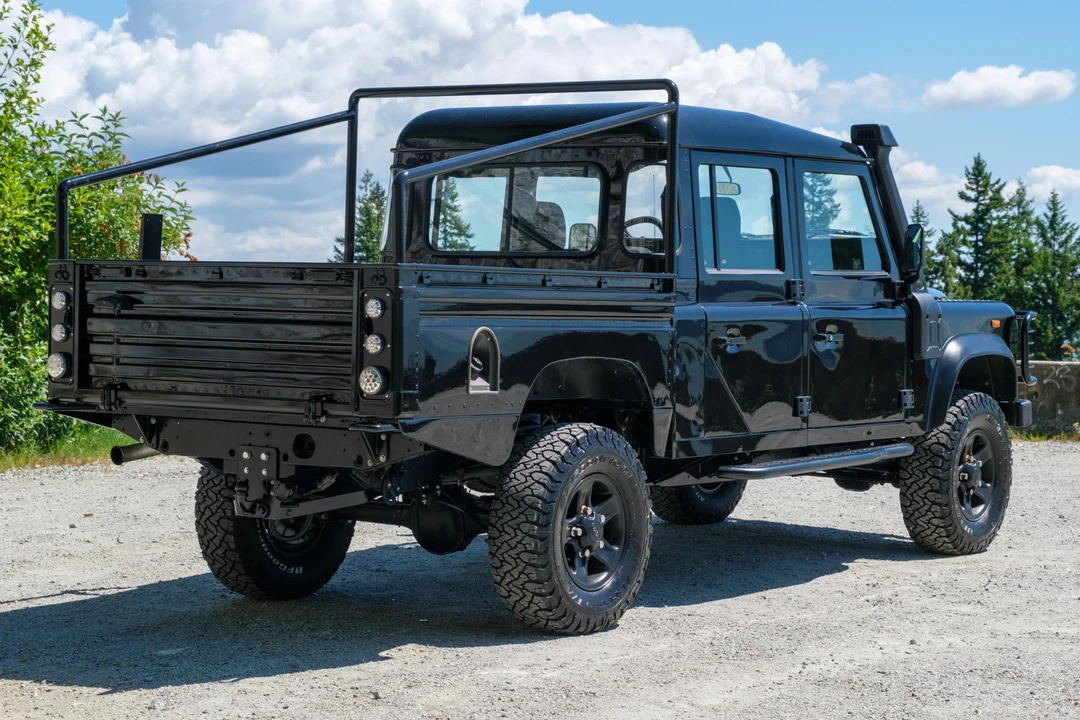 2004 Land Rover Defender 130 - Image 4 of 31