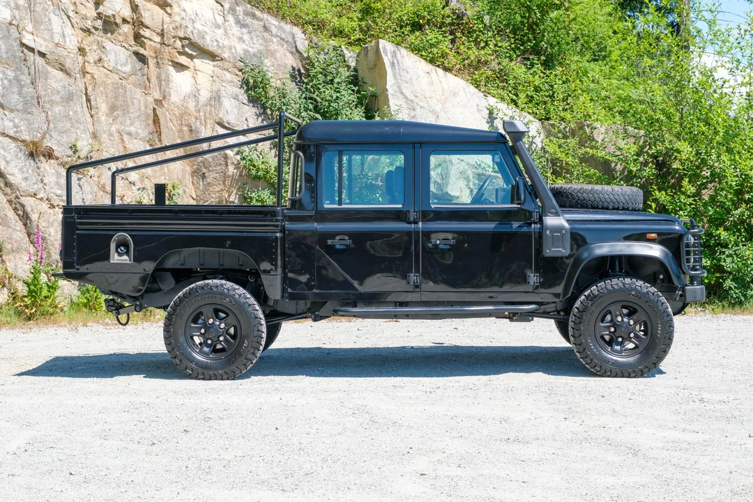 2004 Land Rover Defender 130 - Image 15 of 31