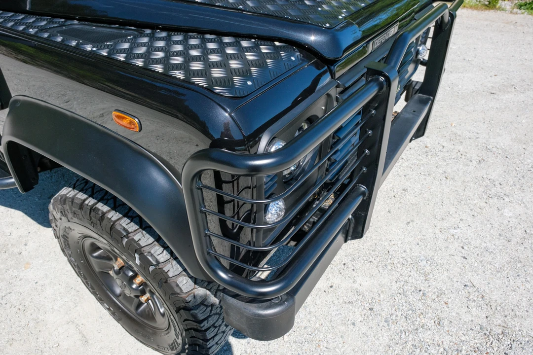 2004 Land Rover Defender 130 - Image 20 of 31