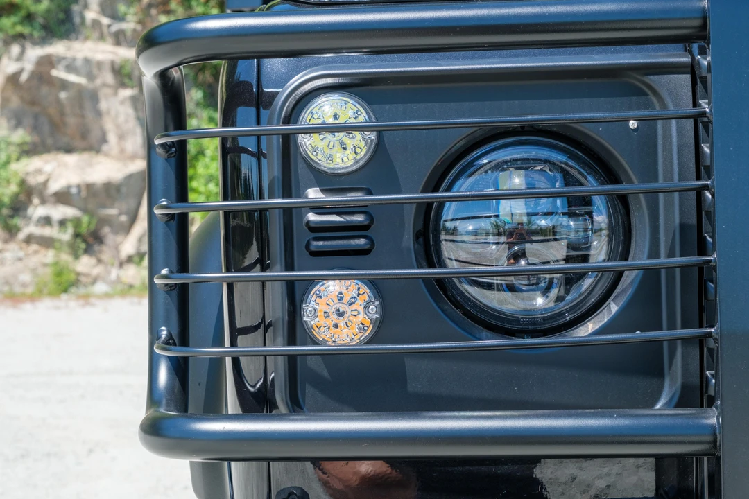 2004 Land Rover Defender 130 - Image 24 of 31