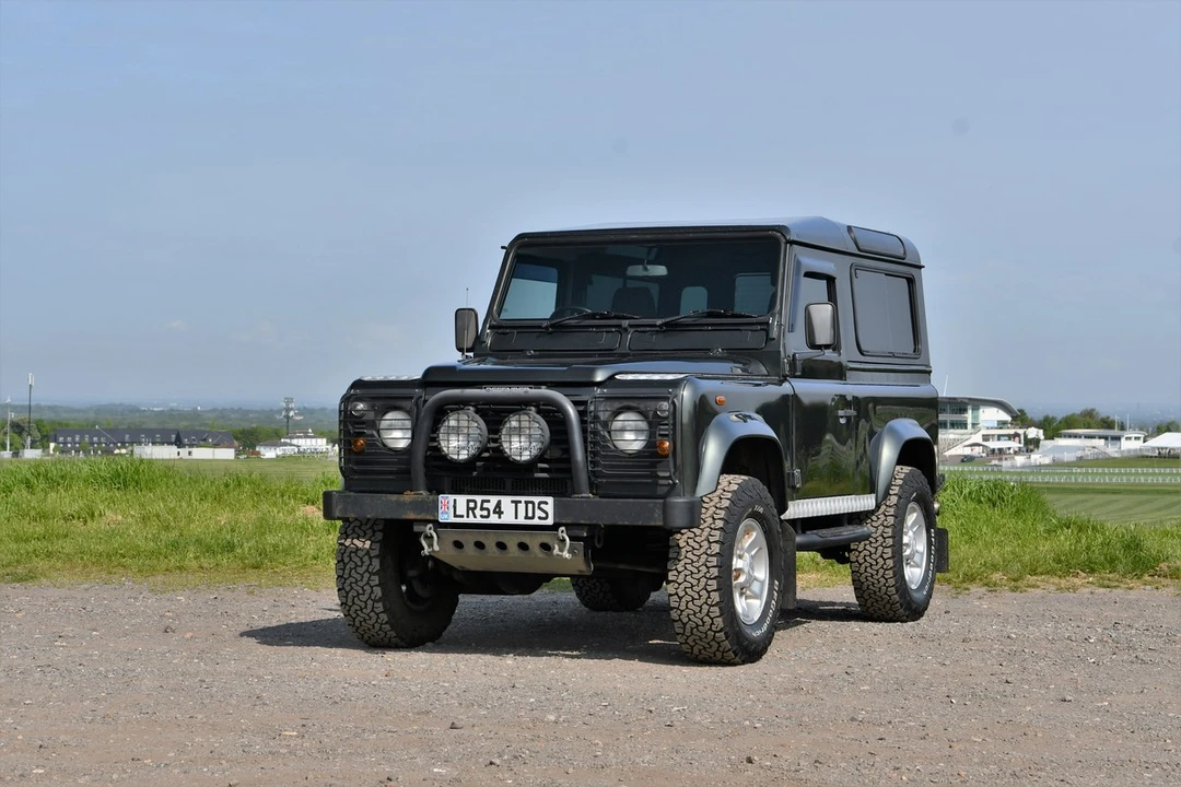 2004 Land Rover Defender 90 - Image 13 of 30