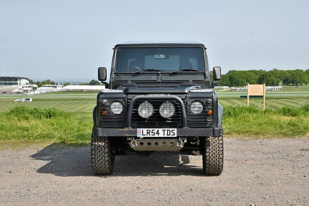 2004 Land Rover Defender 90 - Image 14 of 30