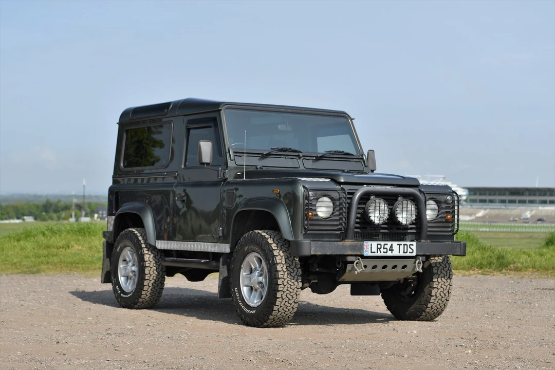 2004 Land Rover Defender 90 - Image 2 of 30