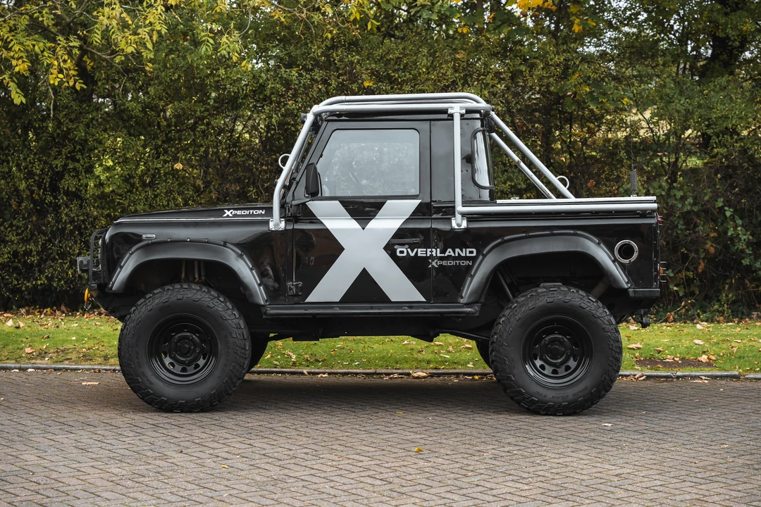 2004 Land Rover Defender 90 - Image 12 of 31
