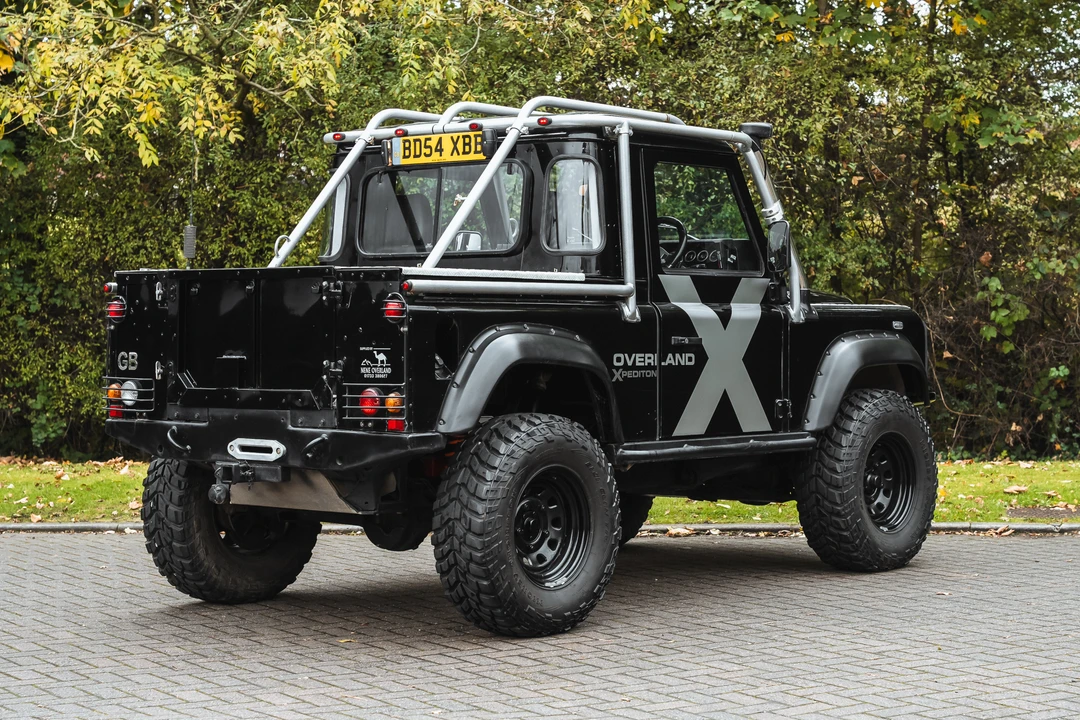 2004 Land Rover Defender 90 - Image 15 of 31