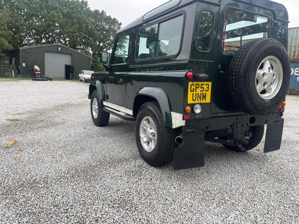 2004 Land Rover Defender 90 - Image 6 of 7
