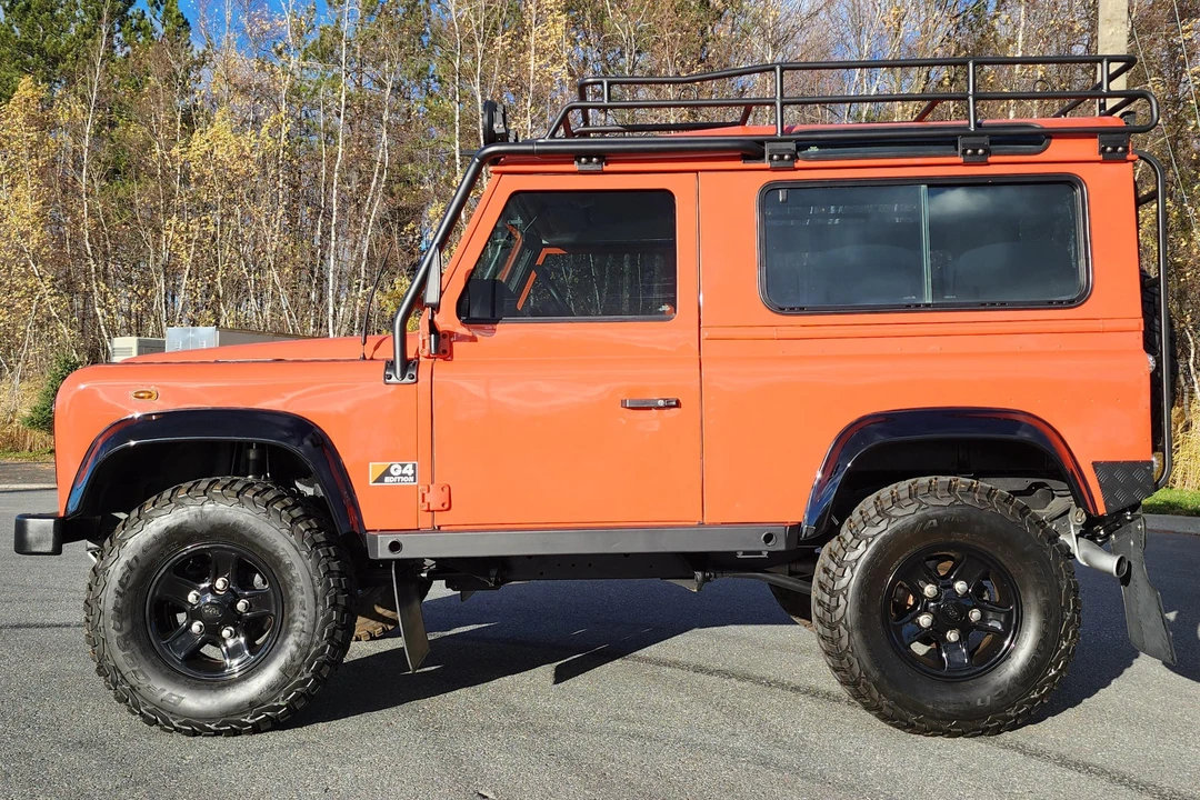 2004 Land Rover Defender 90 - Image 3 of 31