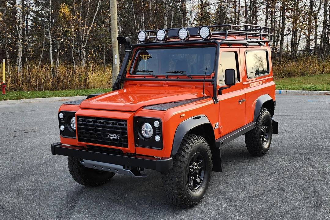 2004 Land Rover Defender 90 - Image 11 of 31