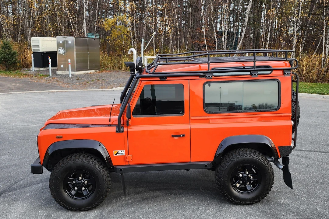 2004 Land Rover Defender 90 - Image 13 of 31