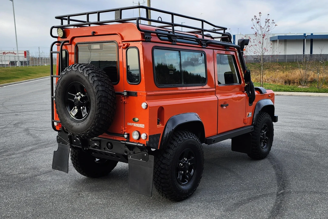 2004 Land Rover Defender 90 - Image 23 of 31