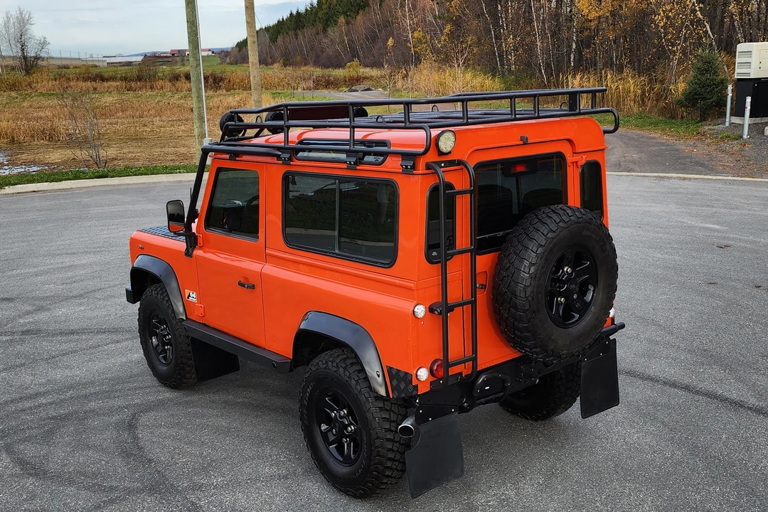 2004 Land Rover Defender 90 - Image 18 of 31