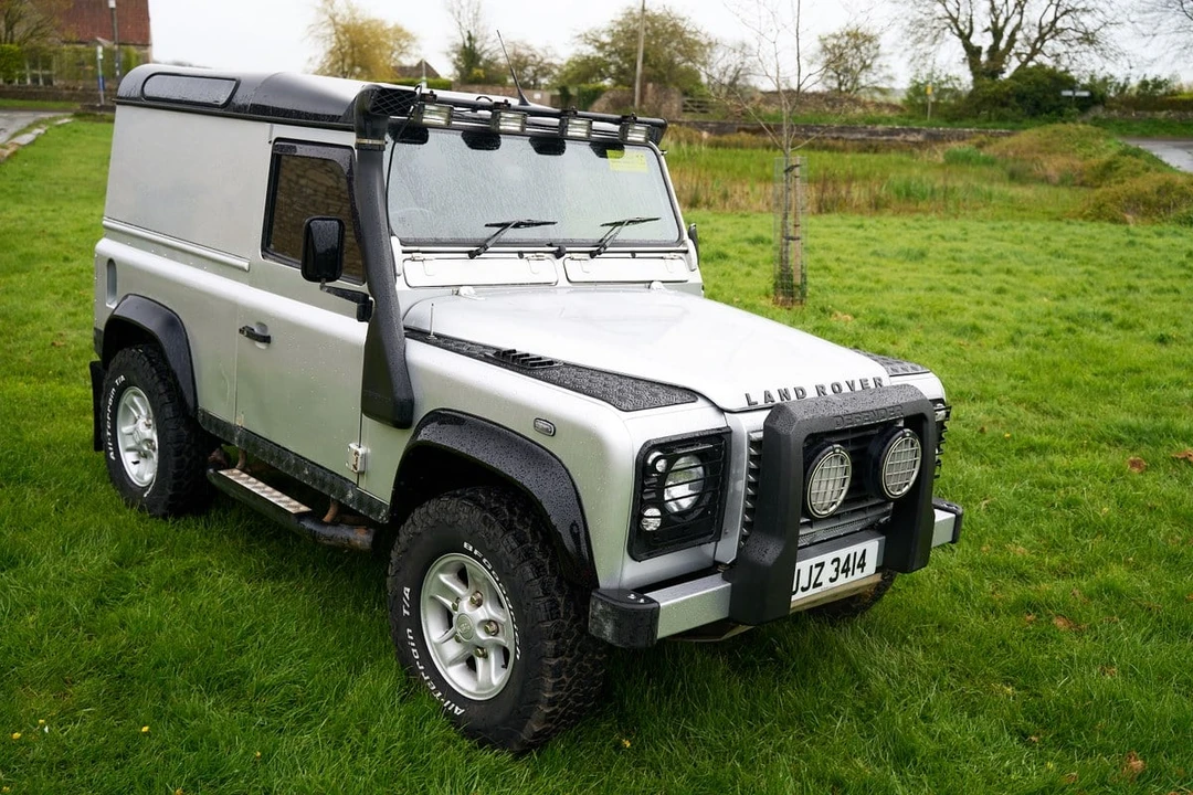 2004 Land Rover Defender 90 - Image 24 of 30