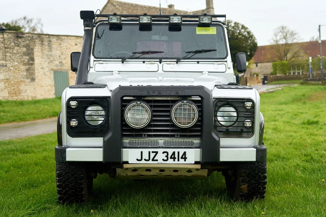 2004 Land Rover Defender 90 - Image 12 of 30