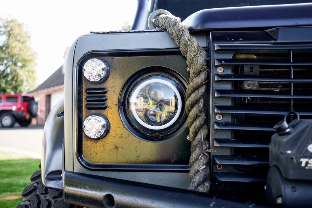 2004 Land Rover Defender 90 - Image 13 of 31