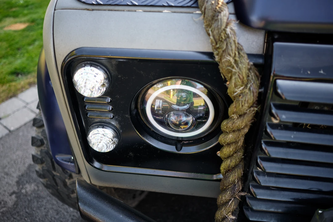 2004 Land Rover Defender 90 - Image 28 of 31