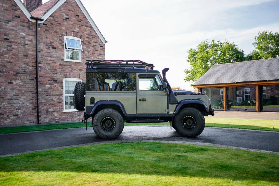 2004 Land Rover Defender 90 - Image 12 of 31