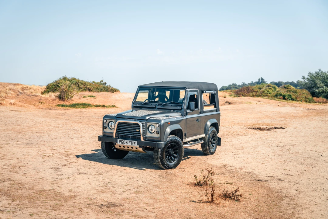 2004 Land Rover Defender 90 - Image 3 of 31