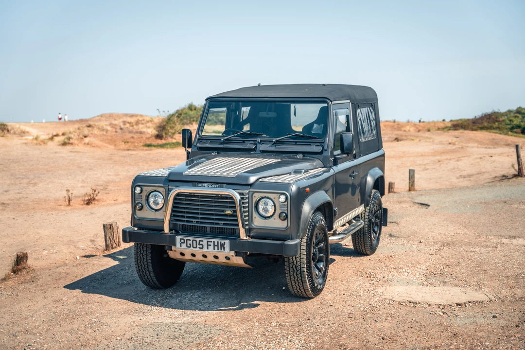 2004 Land Rover Defender 90 - Image 13 of 31