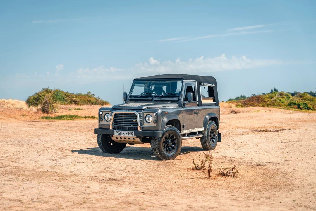 2004 Land Rover Defender 90 - Image 17 of 31