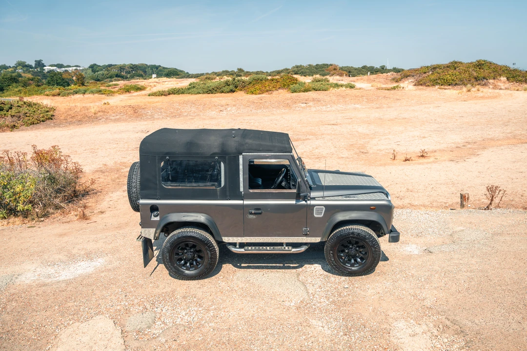 2004 Land Rover Defender 90 - Image 18 of 31