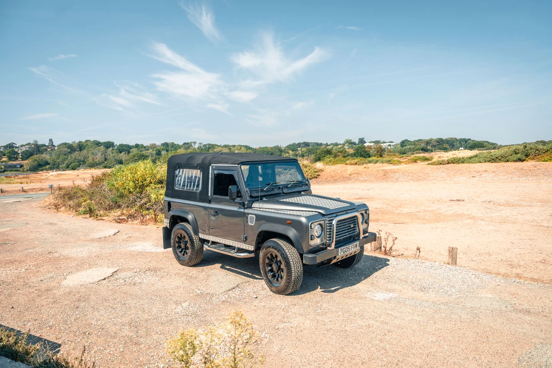 2004 Land Rover Defender 90 - Image 19 of 31
