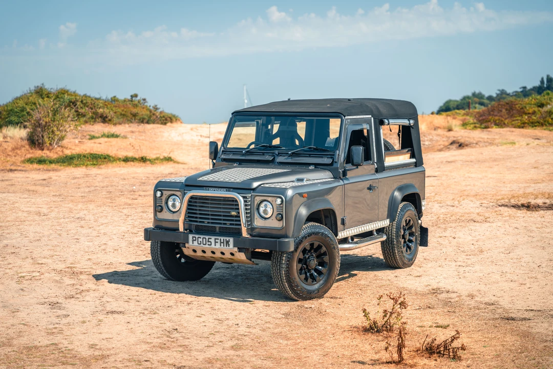 2004 Land Rover Defender 90 - Image 23 of 31
