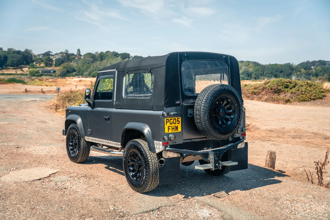 2004 Land Rover Defender 90 - Image 27 of 31